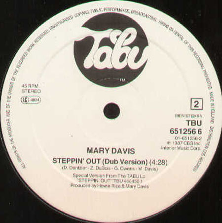 MARY DAVIS - Steppin' Out