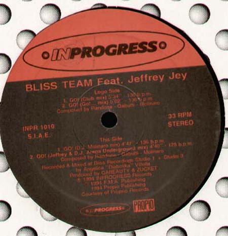 BLISS TEAM - Go !, Feat. Jeffrey Jey  (DJ Molinaro, Jeffrey & DJ Arena Mixes)