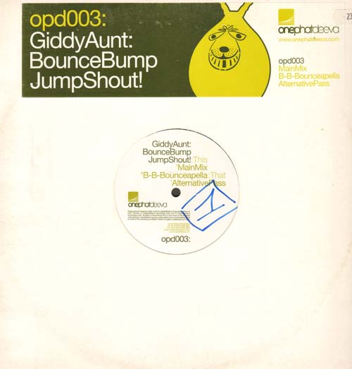GIDDY AUNT - BounceBumpJumpShout !