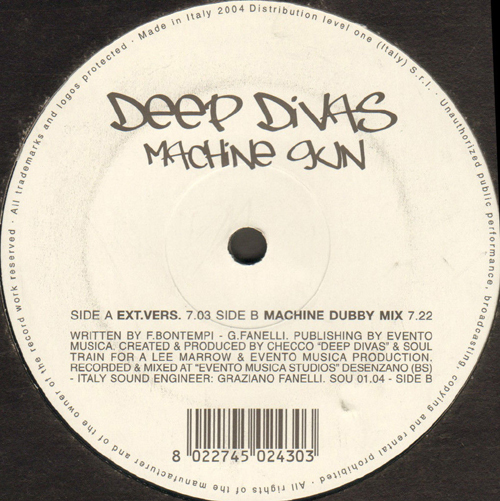 DEEP DIVAS - Machine Gun